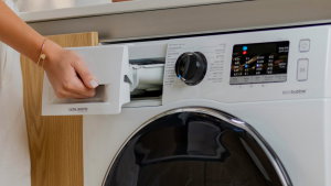 O erro que quase todos cometem ao usar a máquina de lavar roupa