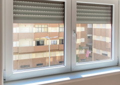 O erro que tanta gente comete com os estores no verão