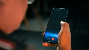 Gemini vai parar de fingir que é pessoa com menores em crise