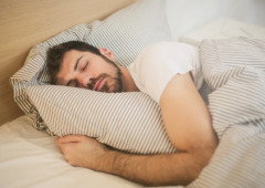 O mito sobre dormir 8 horas que muitos desconhecem. Diz professor de Oxford
