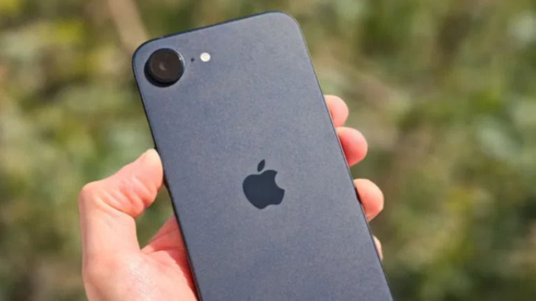 O próximo iPhone "low-cost" vai começar a ser produzido. Tudo o que sabemos