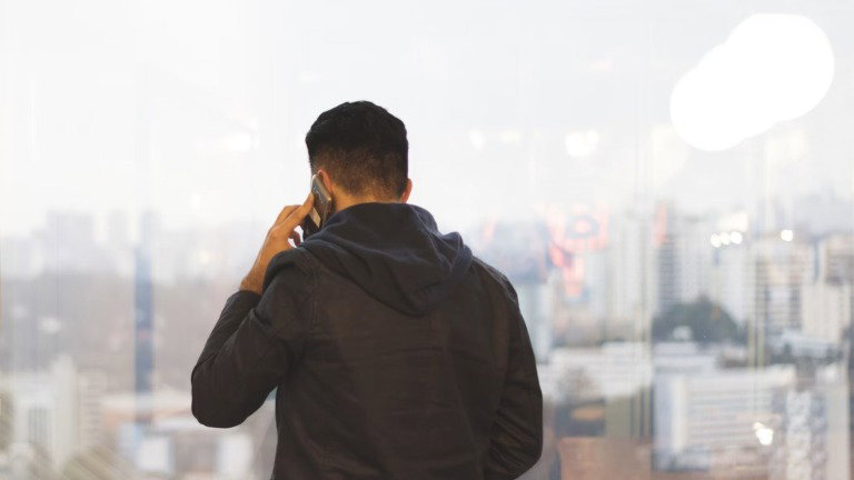O segredo para cancelar MEO, NOS ou Vodafone sem passar horas ao telemóvel
