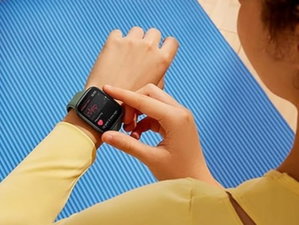 O smartwatch mais vendido na Amazon está a um preço irresistível