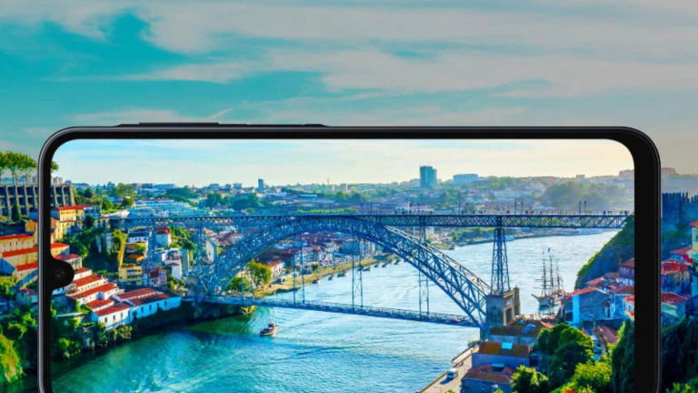 O telemóvel "campeão" de vendas da Samsung que nem 200€ custa