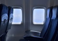 O truque secreto para conseguir um lugar à janela no avião sem pagar mais