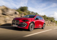 Oficial! Há um novo automóvel da gama Renault Clio. Já à venda em Portugal