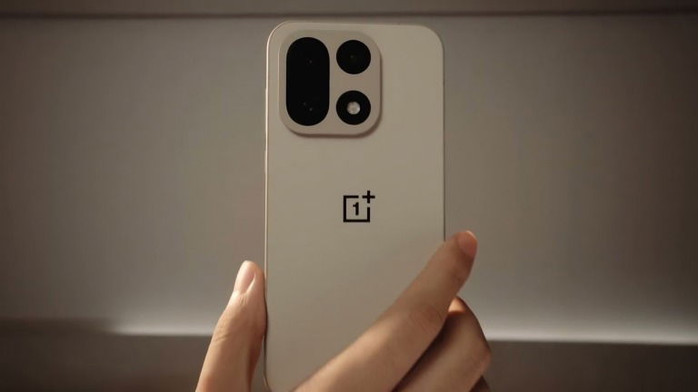 OnePlus 15 já tem data de apresentação e deve chegar à Europa ainda em 2025