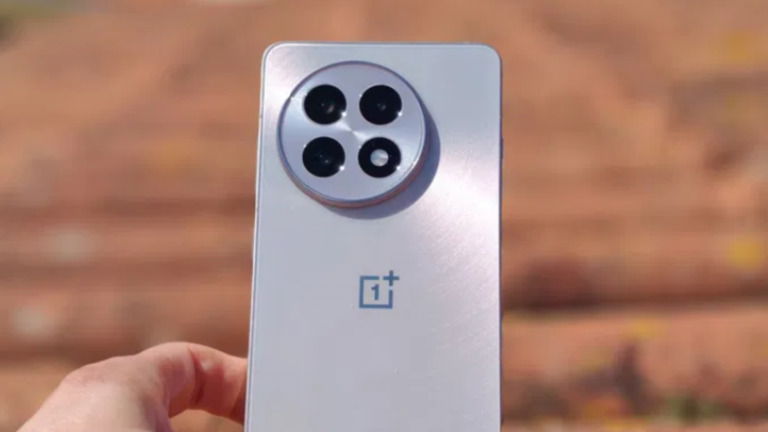 Este telemóvel da OnePlus pode matar a nostalgia com uma característica inesperada
