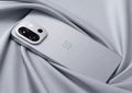 OnePlus 15T: o topo de gama compacto com bateria monstruosa