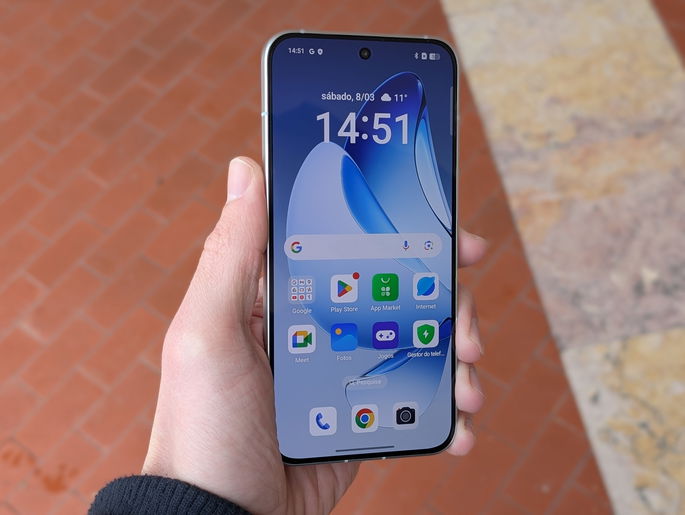 Oppo Reno13 Ecrã