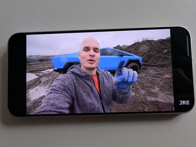 OPPO Reno13 Ecrã em Vídeo