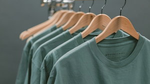 Os 5 maiores erros ao comprar roupa online que todos cometem — e como evitá-los