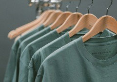 Os 5 maiores erros ao comprar roupa online que todos cometem — e como evitá-los