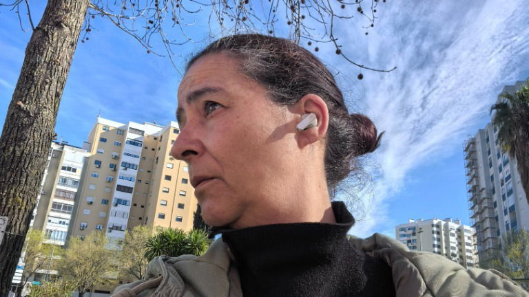 Os dois recursos úteis que eu já não dispenso em fones Bluetooth