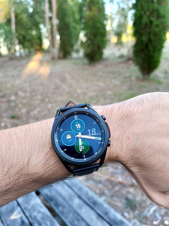 Este é o Galaxy Watch 3, lançado pela Samsung em agosto de 2020