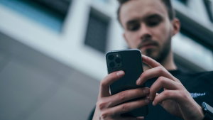 Pagar cibersegurança à MEO, NOS e Vodafone: vale a pena ou há formas grátis?