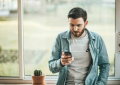 Pagas demasiado pela Internet, TV e telemóvel? 5 formas de poupar em 2026
