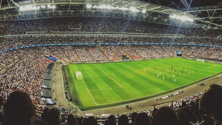 Poderás ver um jogo de futebol grátis na TVI esta semana. E é decisivo