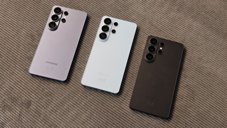 Poupa quase 900 euros no Samsung Galaxy S26 Ultra: apanha-o a preço de saldo