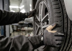 Poucos condutores sabem disto mas este detalhe nos pneus leva ao chumbo do carro na inspeção