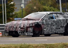 Primeiro carro elétrico da Ferrari já foi visto e não é nada do que esperavas
