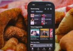 Qual é a melhor app para os portugueses ouvirem podcasts em 2026?