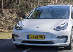 Quase 700 mil km depois, este Tesla ainda tem a bateria original
