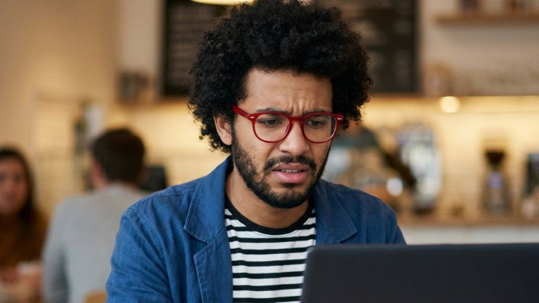 Queres fazer uma reclamação online? Há uma coisa que devias saber