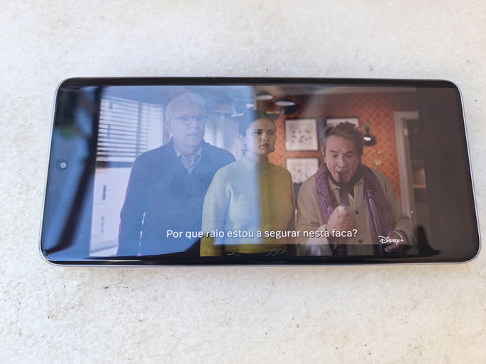 Redmi Note 14 Pro 5G ecrã exterior