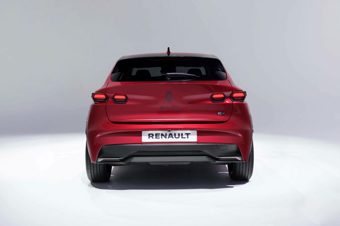 Renault Clio E-Tech traseira