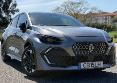 Conduzi o Renault Clio 2026: este não é o Clio que estavas à espera