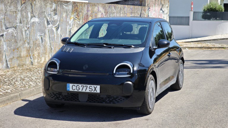 Andei com o Renault Twingo elétrico que custa menos de 20 mil euros