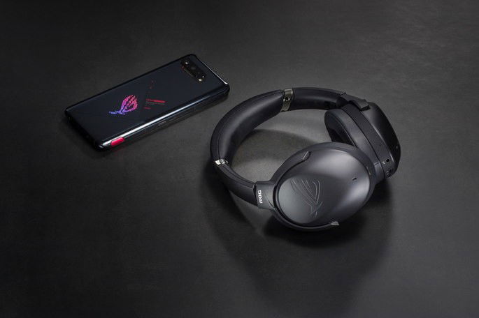 ROG Strix Go BT e ROG phone 5