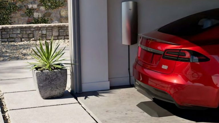 Rumores desmentidos: Tesla nega planos para inovação esperada