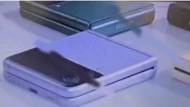 Samsung Galaxy Z Flip 3
