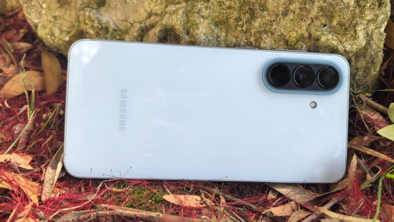 Samsung Galaxy A57 review: um smartphone que conquista, mas onde está a novidade?