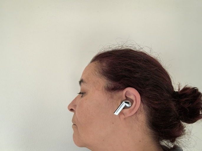 Samsung Galaxy Buds3 Pro no ouvido