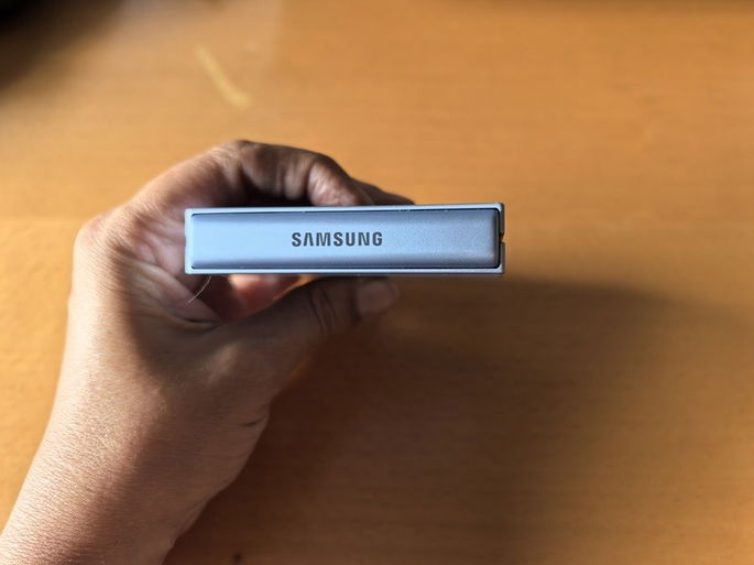 Samsung Galaxy Z Flip6 dobradiça