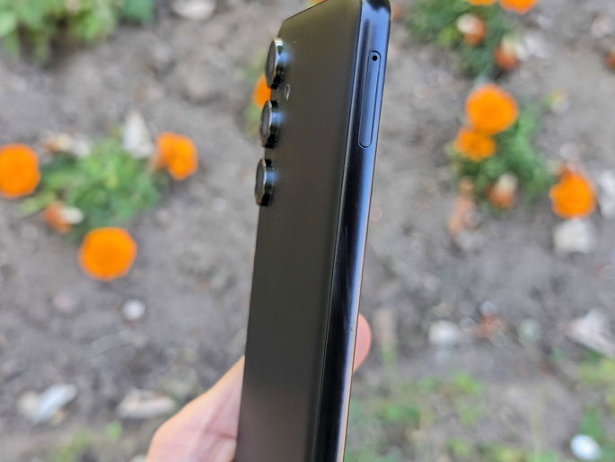 Samsung Galaxy M55 Design