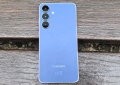 Samsung Galaxy S26 FE aparece pela primeira vez em vídeo e confirma recurso muito aguardado