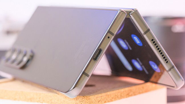 Samsung Galaxy Z Fold4