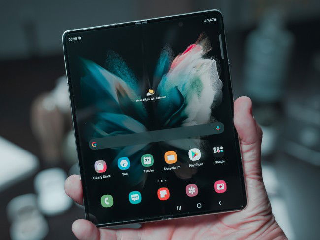 Samsung Display Flex In & Out