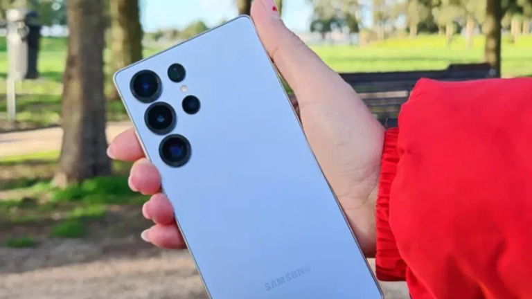Samsung não arrisca nas baterias dos seus smartphones e já sabemos porquê