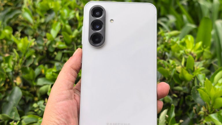 Samsung: preços dos smartphones podem subir e o motivo está dentro da própria empresa