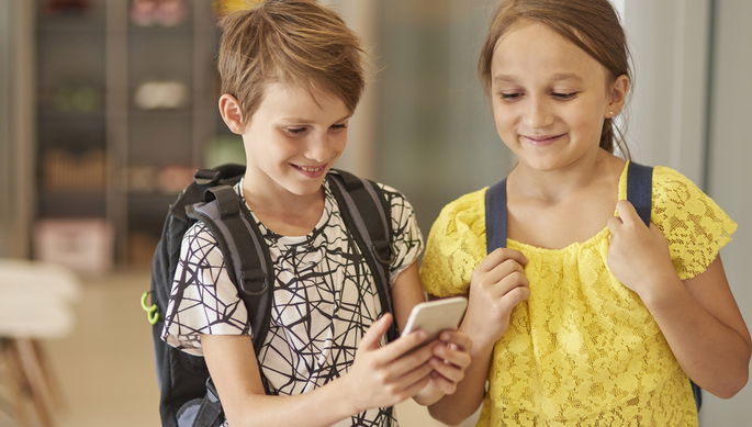 telemóveis escolas