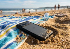 Se vais à praia, este gadget de 10€ pode salvar o teu telemóvel do pior