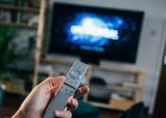 Sem subscrições! Troca a Netflix por estas 4 plataformas streaming 100% grátis em Portugal