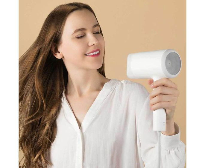 3. Xiaomi Mi Ionic Hair Dryer
