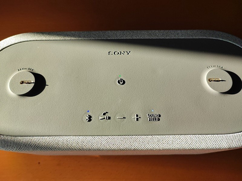 Review Sony HT-AX7: uma coluna peculiar que te dá surround