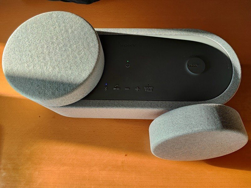 Review Sony HT-AX7: uma coluna peculiar que te dá surround